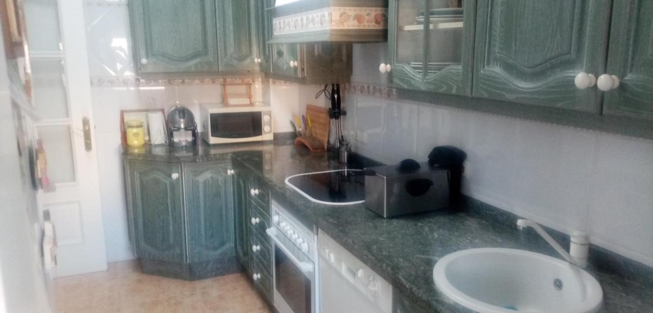 Rooms Tourist Apartment Уелва Екстериор снимка