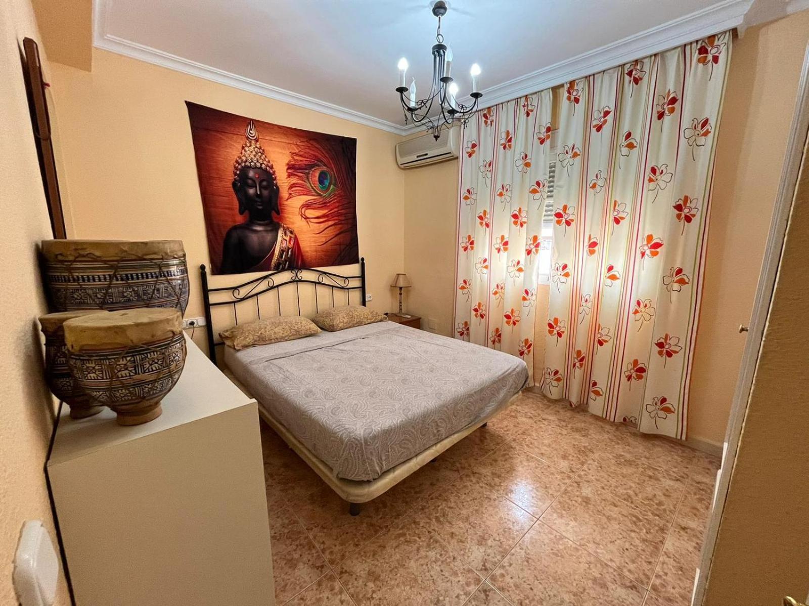Rooms Tourist Apartment Уелва Екстериор снимка