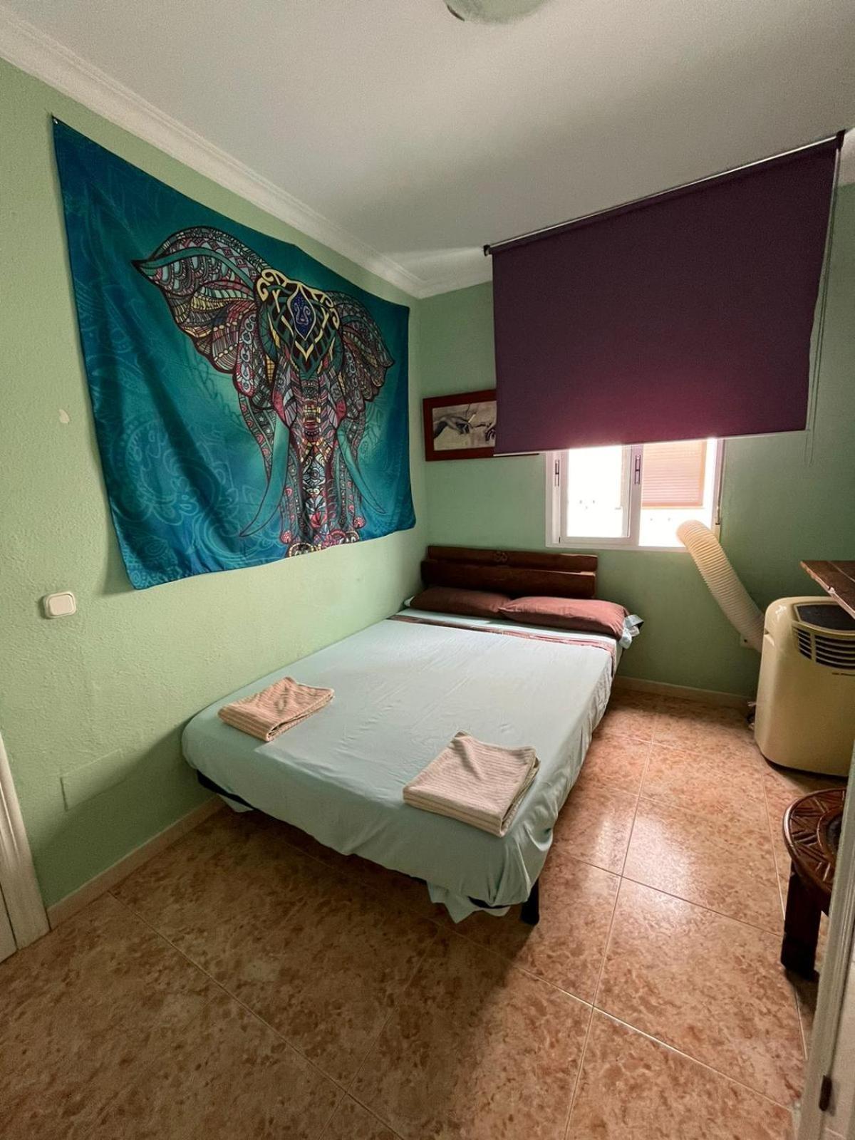 Rooms Tourist Apartment Уелва Екстериор снимка